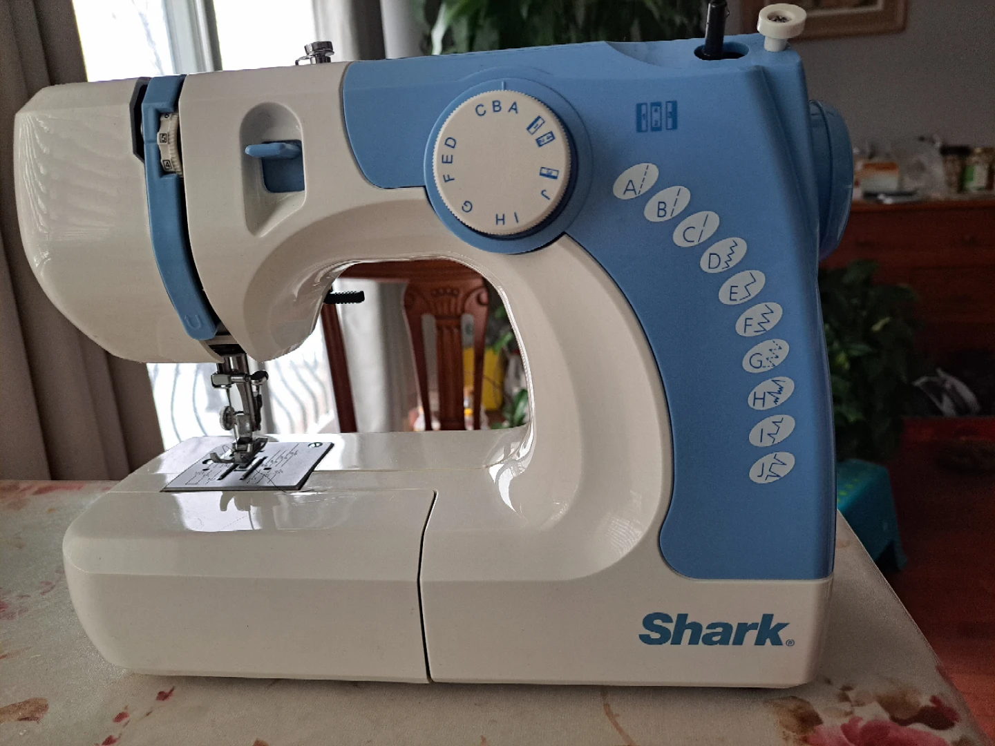 Shark SewEasy 612C Sewing Machine