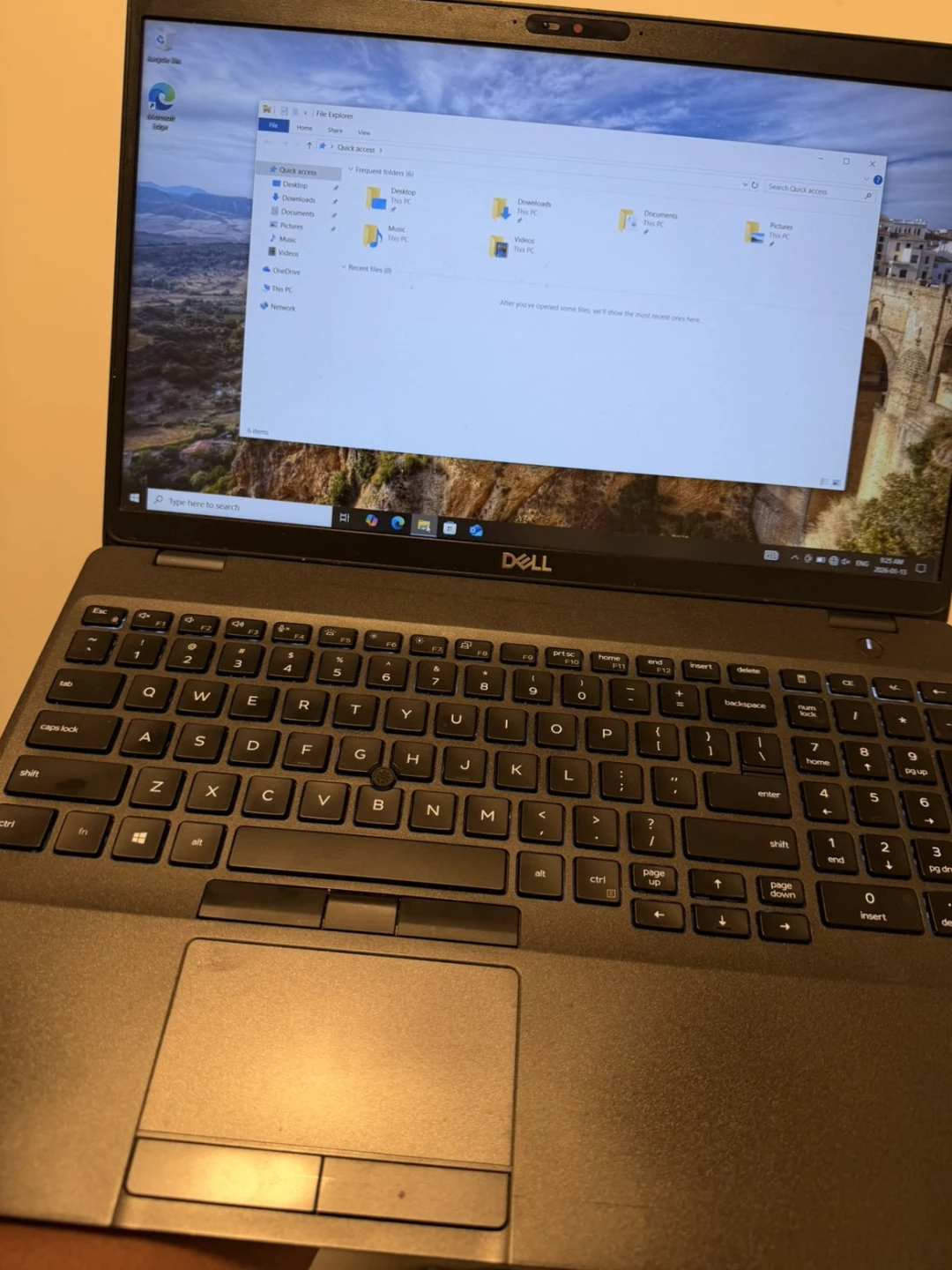 Dell Latitude 5500 Laptop - photo 2