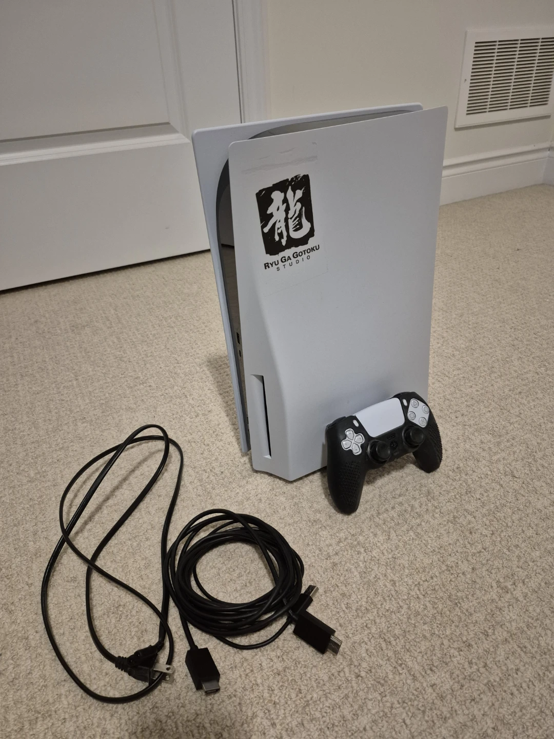 PS5 Console disc version with Controller