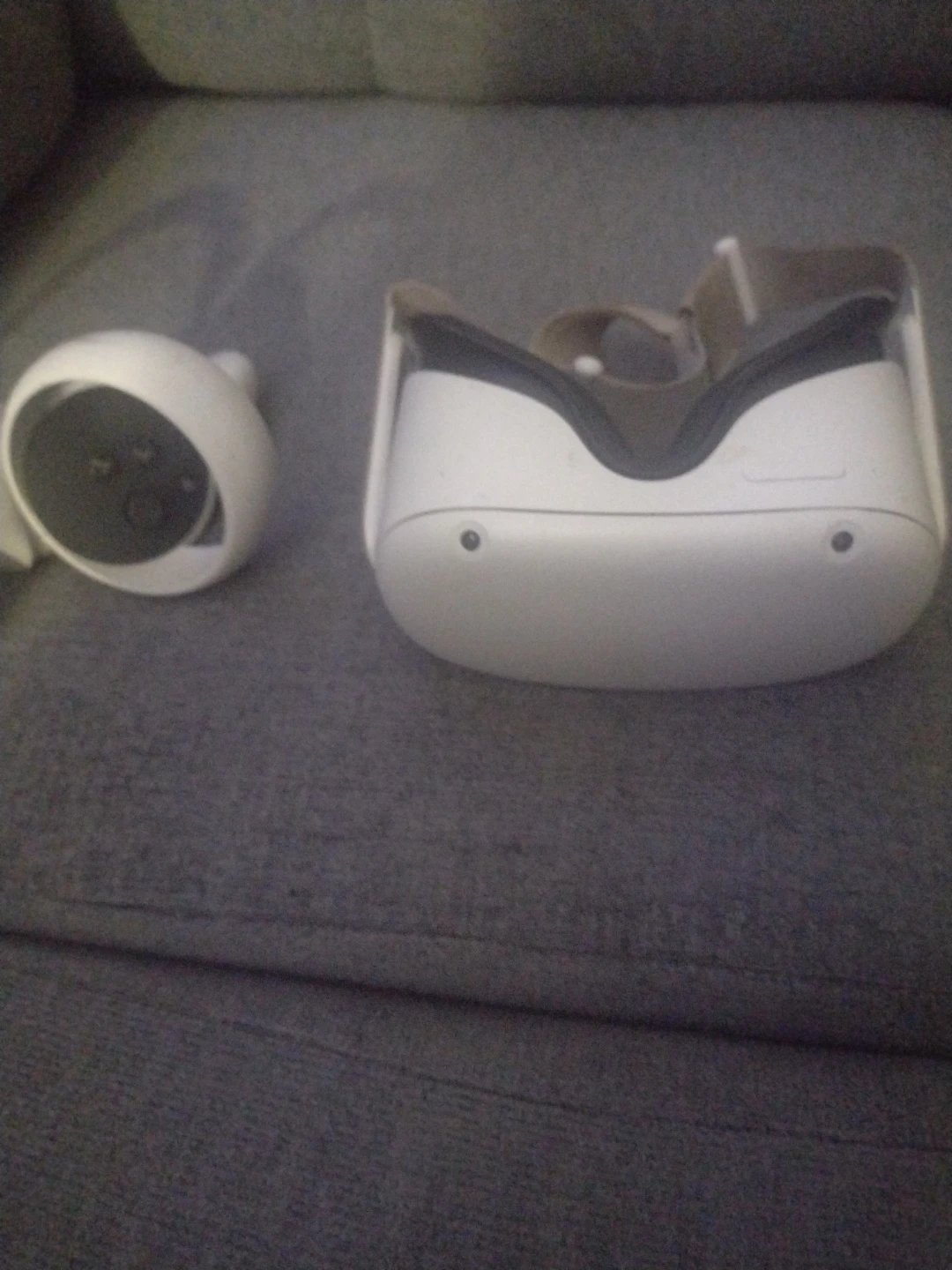 Oculus Quest 2 VR Headset
