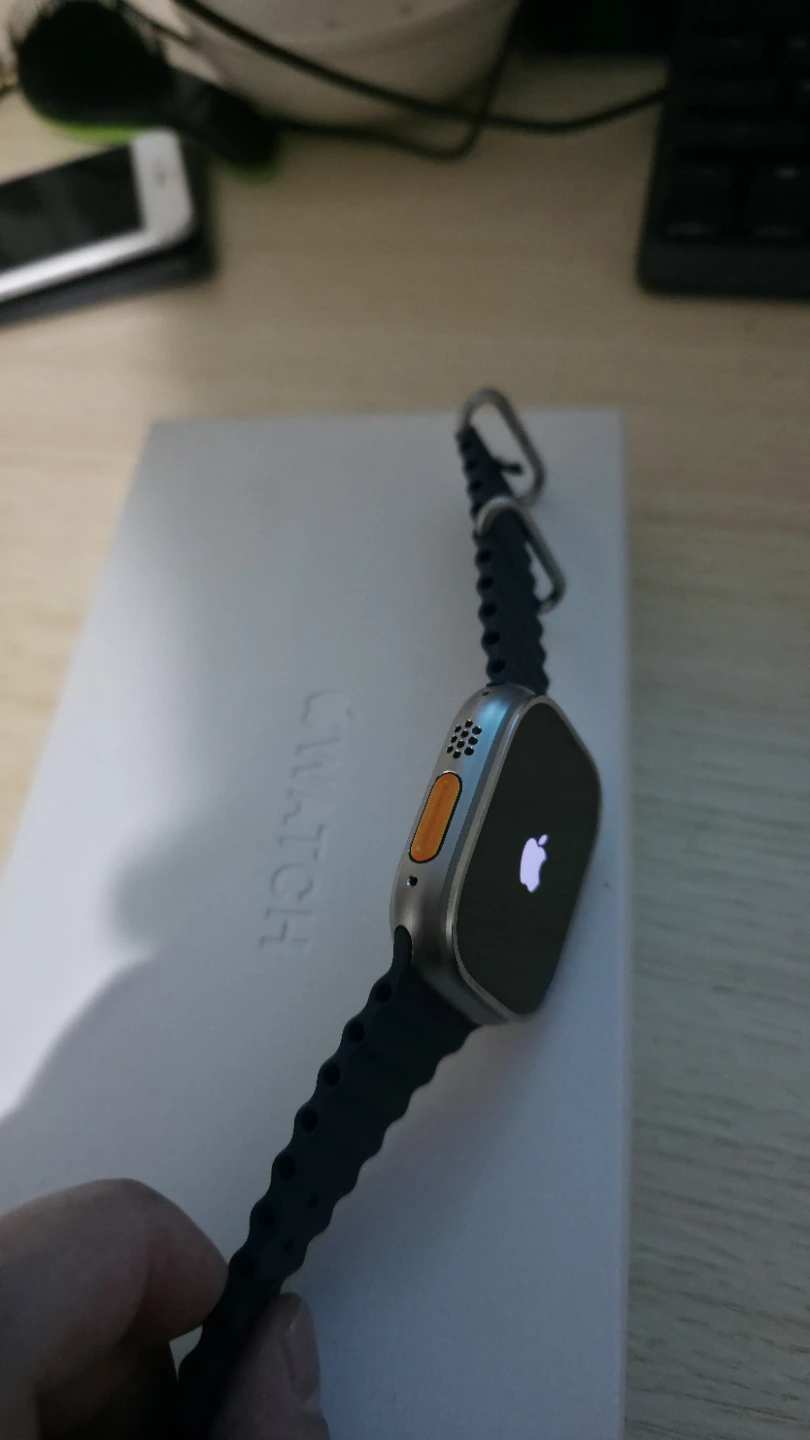 Apple Watch Ultra 2 - photo 2