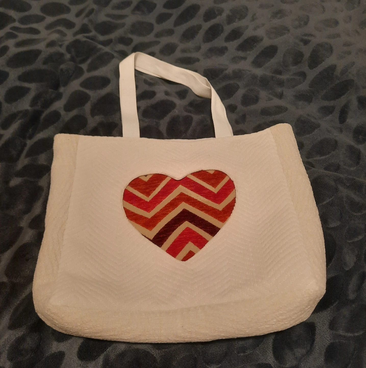 Beautiful Bag with Heart Design - photo 2