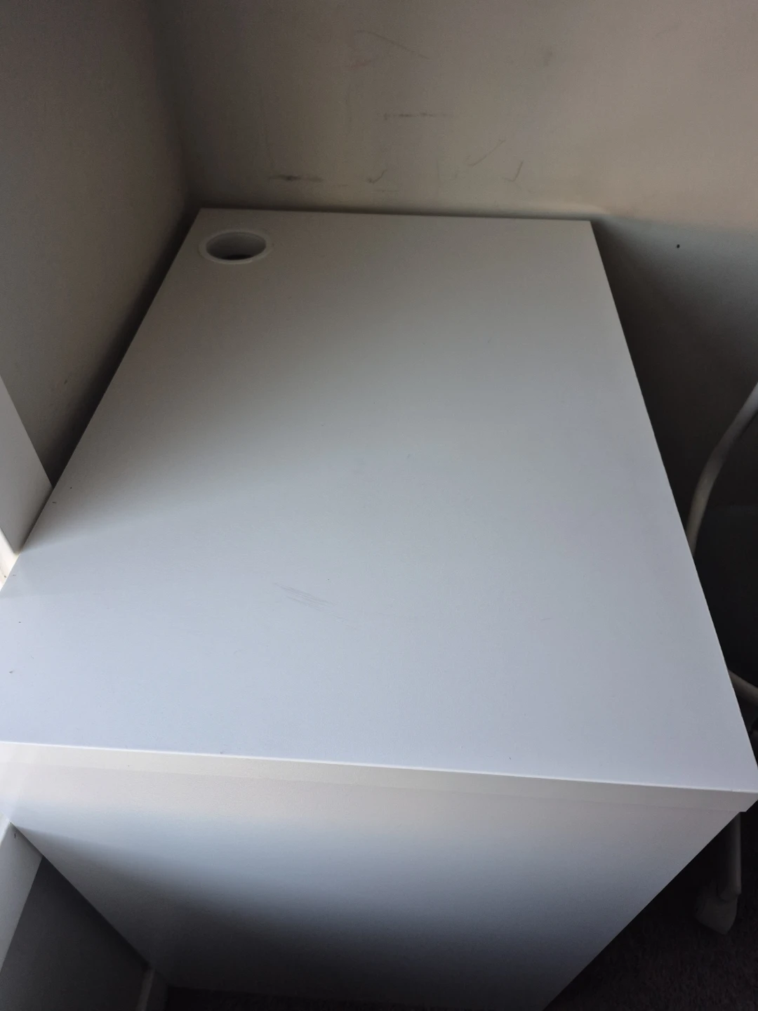 IKEA White Desk and Grey Chair Set. - photo 3