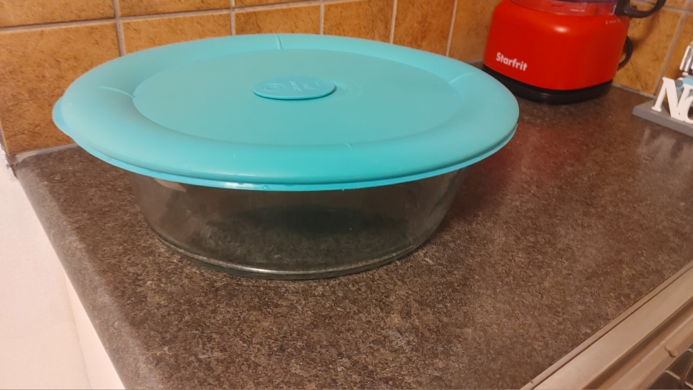 Pyrex Glass Mixing Bowl with Lid - photo 2