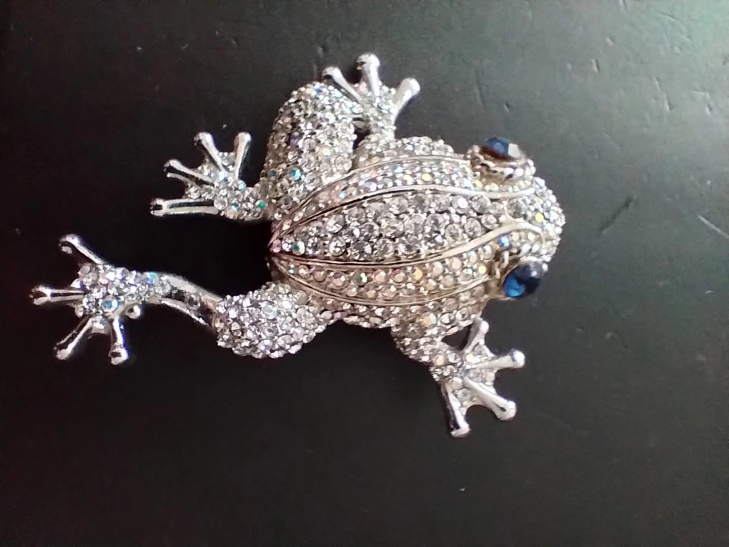 Rhinestone Frog Brooch