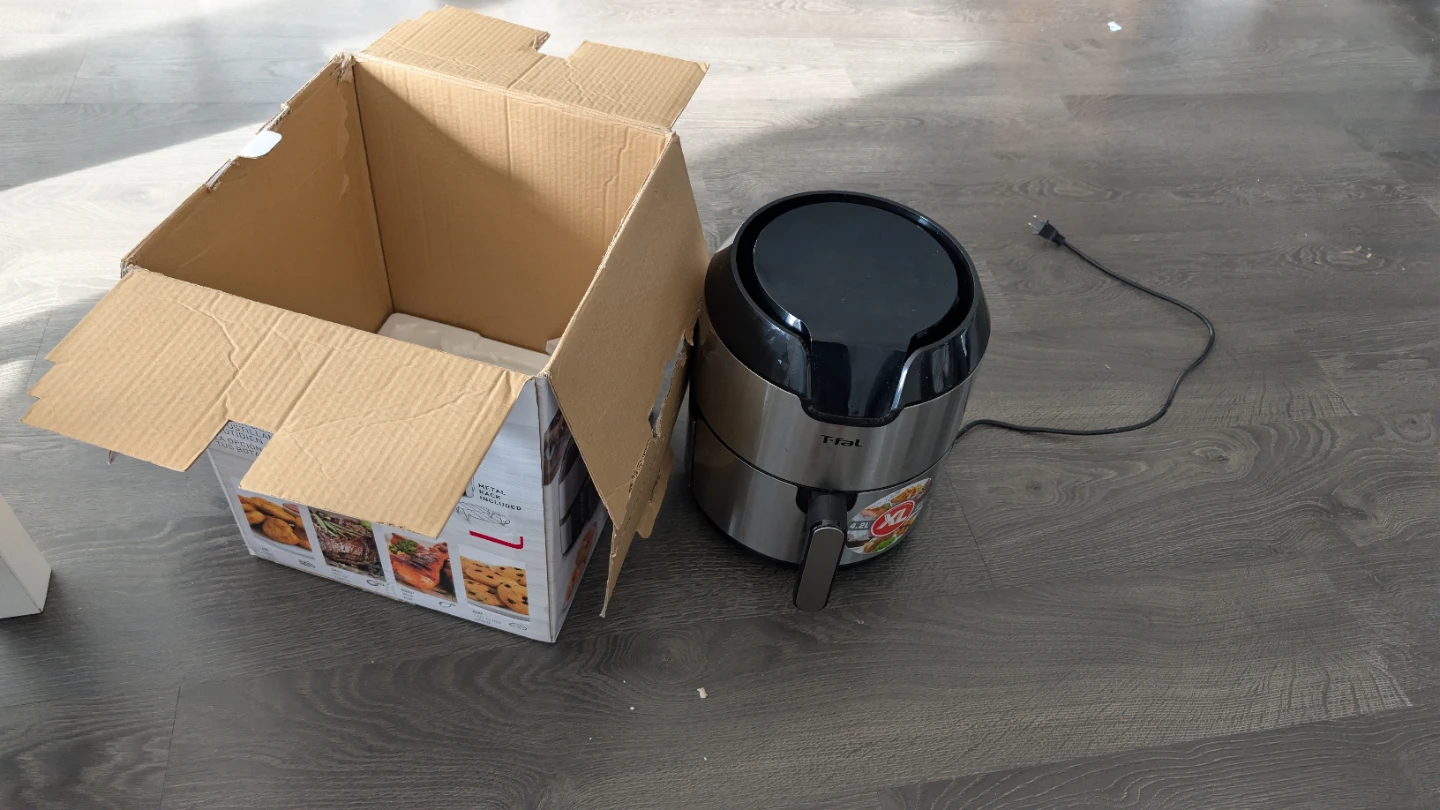 T-fal XL 4.2L Air Fryer with Box