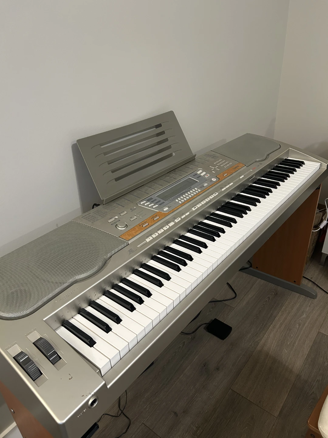 CASIO piano keyboard (88 keys) - photo 2