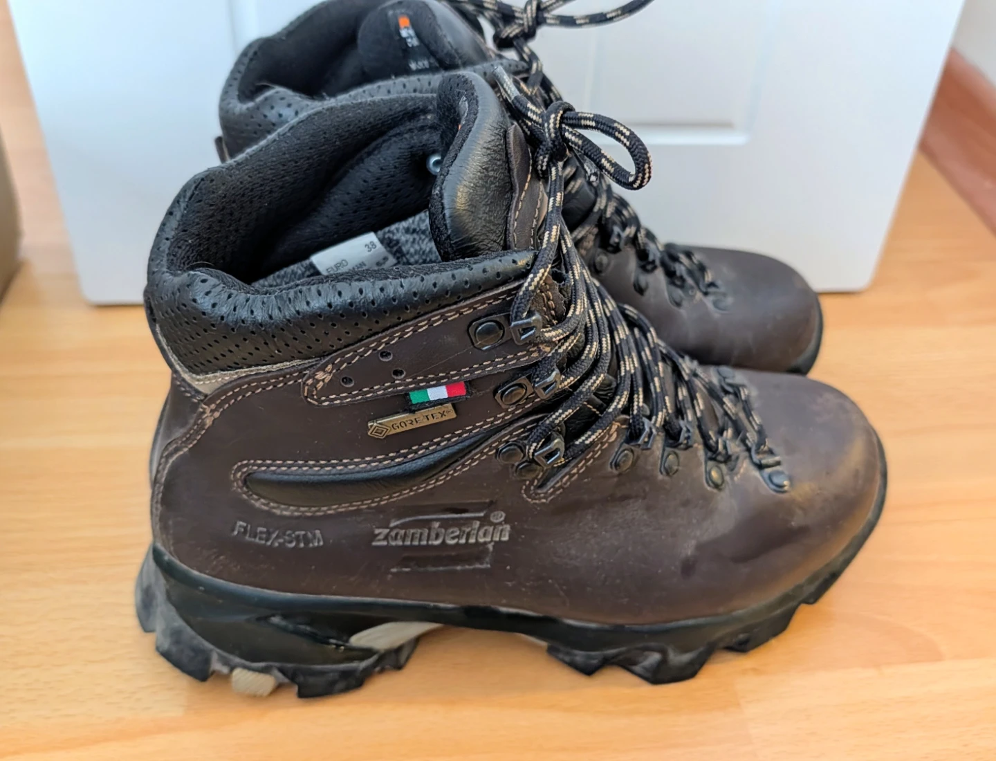 Zamberlan 996 Vioz GTX WNS Hiking Boots - Women's Size 6.5