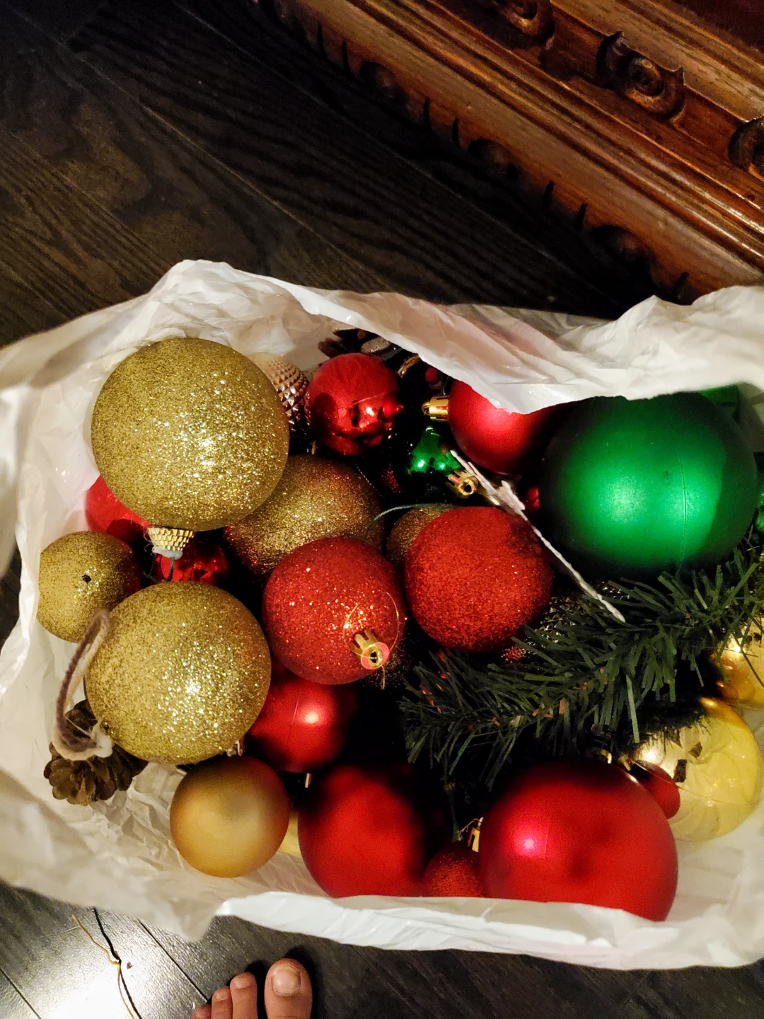 Bag of Christmas Ornaments - Red, Green, Gold - photo 3