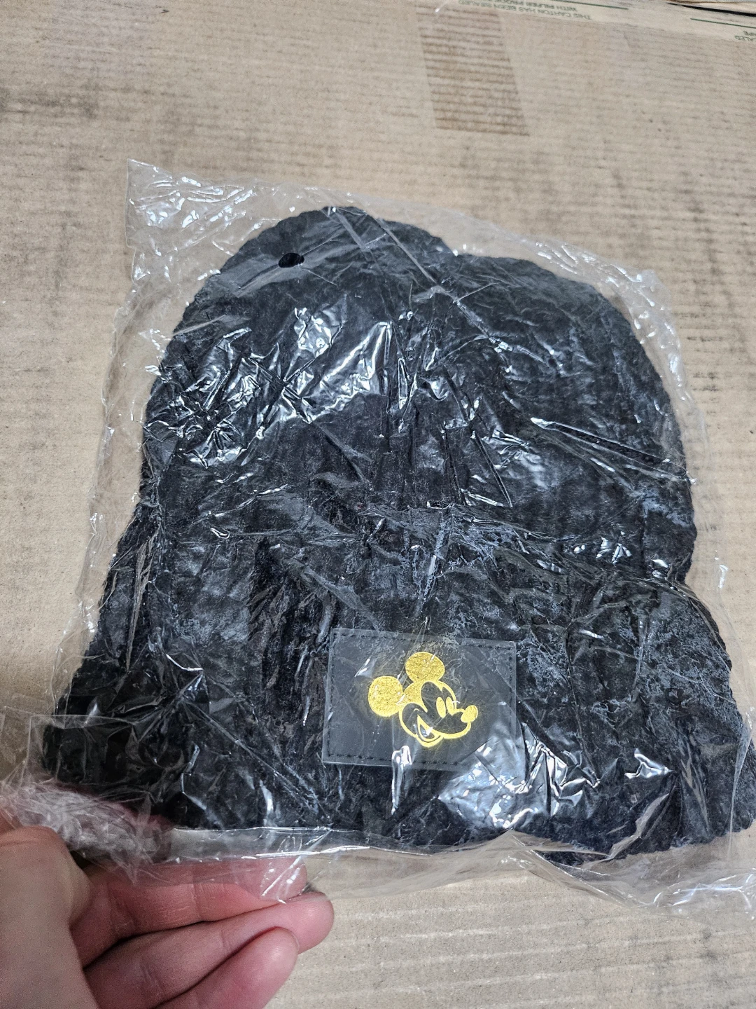 Disney Mickey Mouse Beanie Toque - photo 2