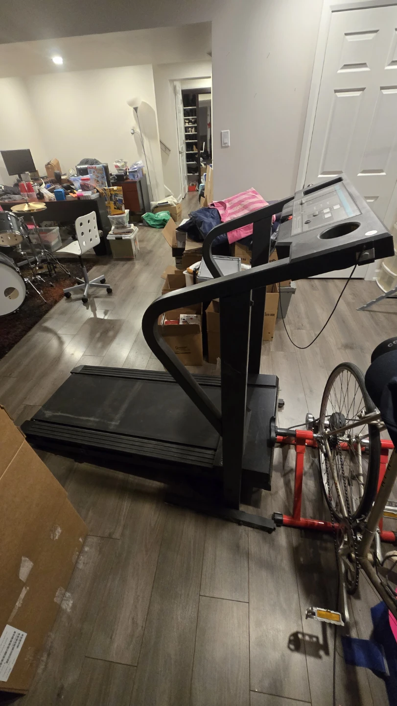 Treadmill - photo 4