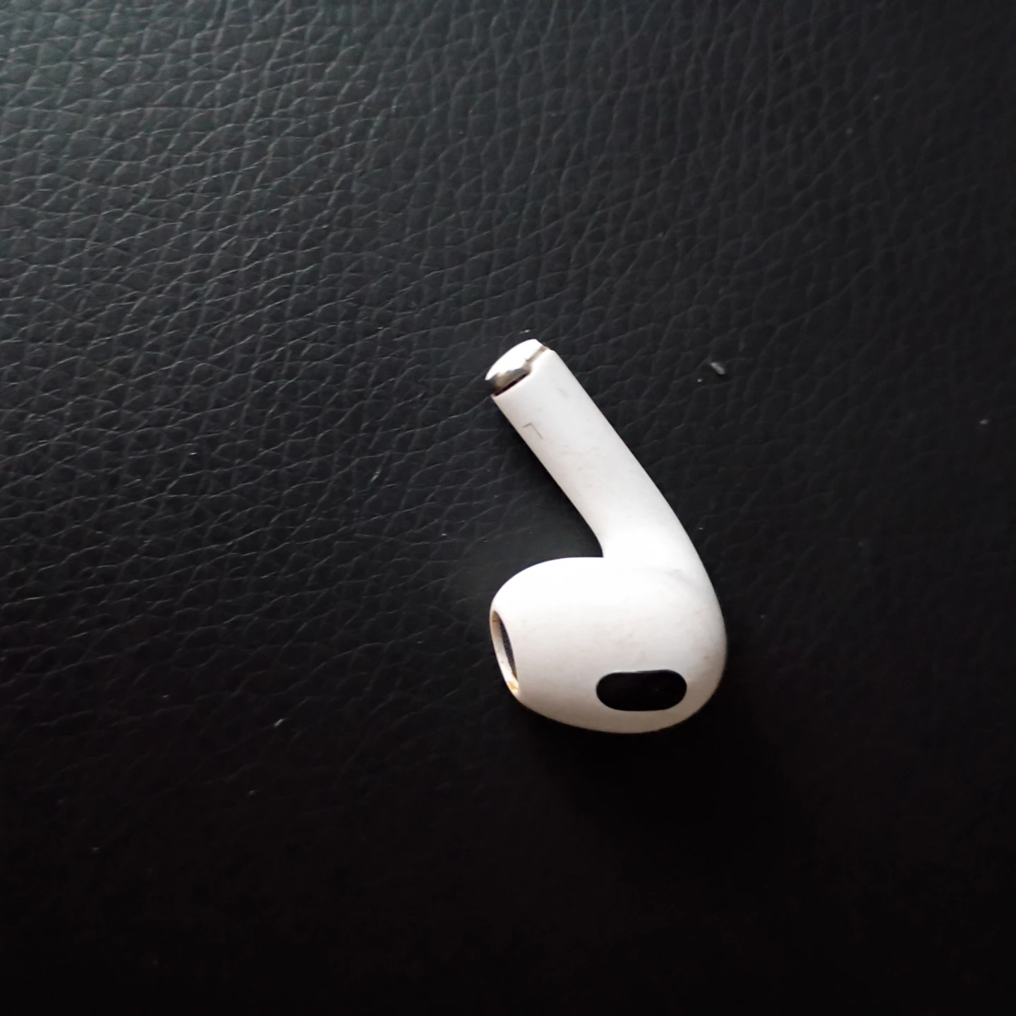 Apple AirPods Replacements - 4th Generation - photo 4
