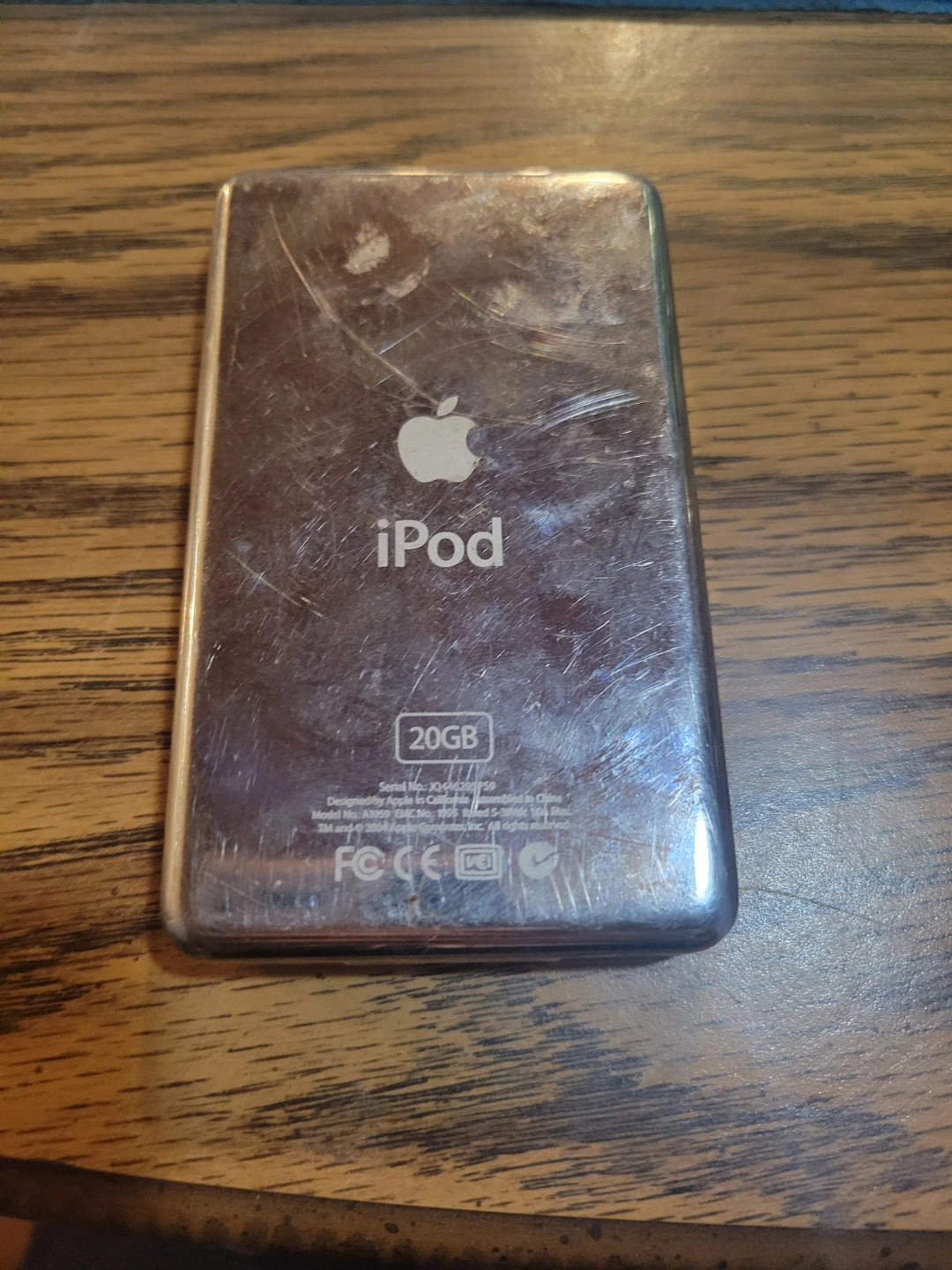 Apple iPod 20GB - Classic MP3 Player - photo 2