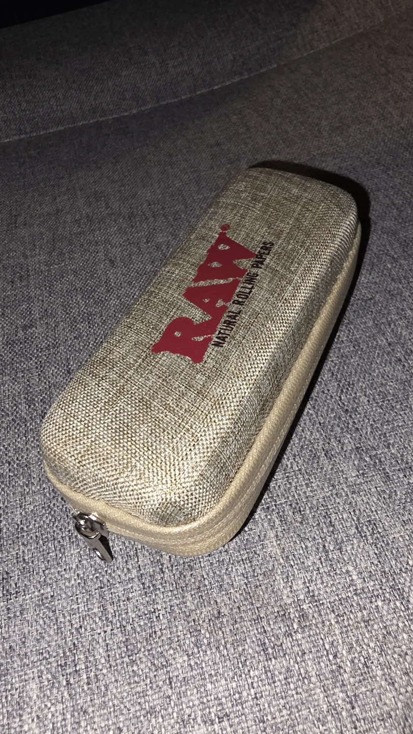 RAW Natural Rolling Papers Hard Case