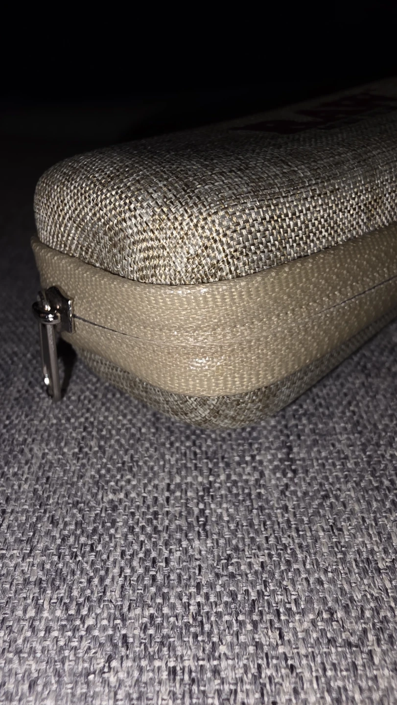 RAW Natural Rolling Papers Hard Case - photo 2