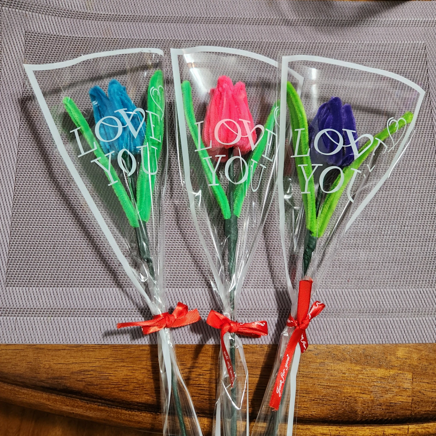 For Valentines Handmade Pipe Cleaner Tulip Flowers - photo 4