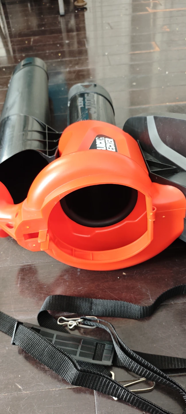 some parts of a Black & Decker Leaf Blower Vac with Mulcher Bag - photo 3