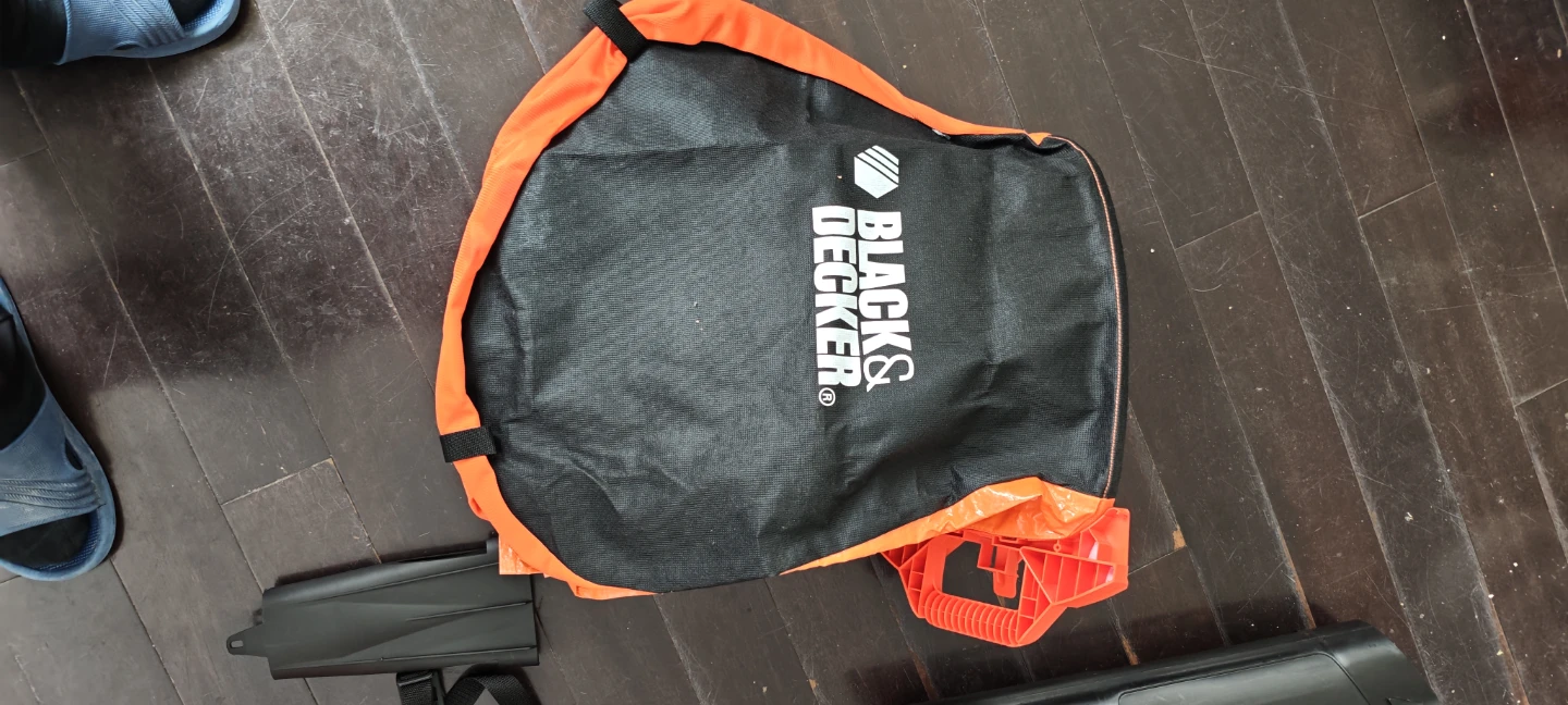 some parts of a Black & Decker Leaf Blower Vac with Mulcher Bag - photo 5