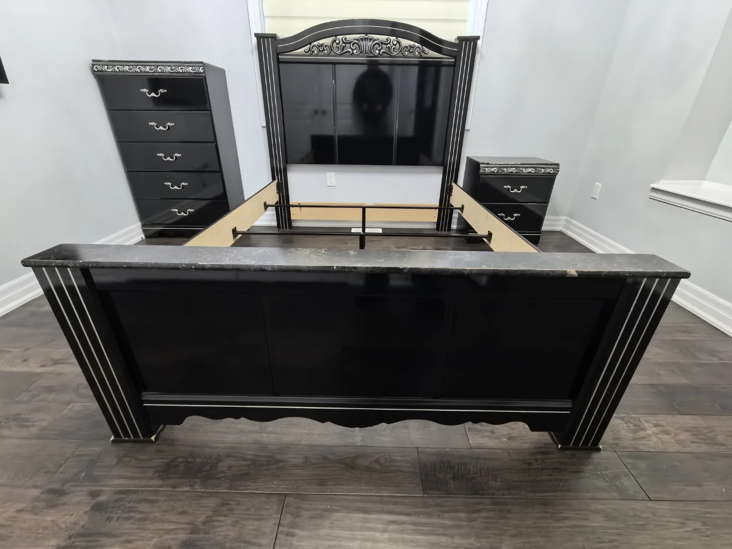 Black Ornate Bedroom Set - Bed, Dresser, Nightstands