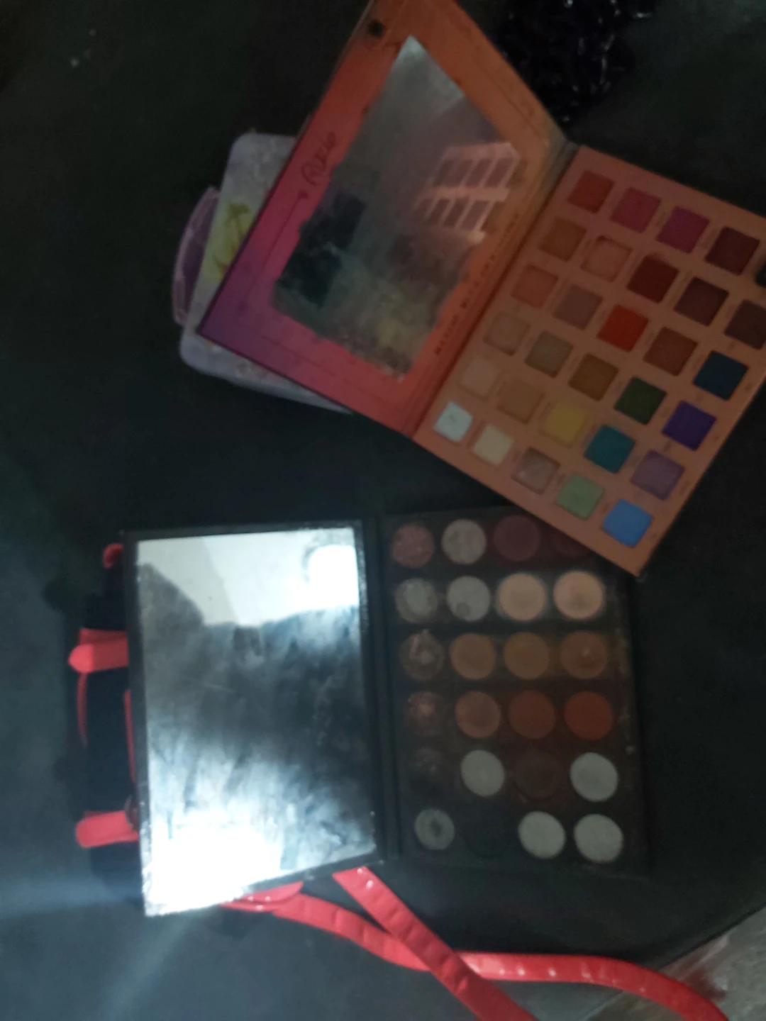 Eyeshadow Palette with Mirror