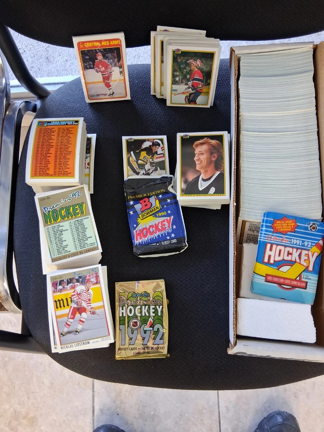 Complete sets of hockey cards