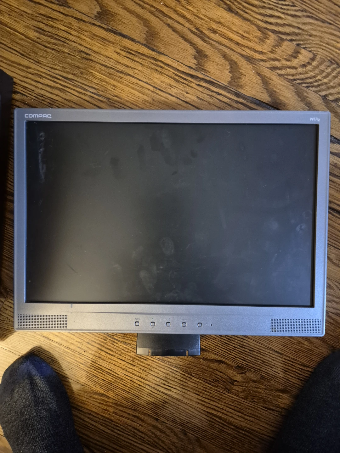 Compaq Presario PC SR5350F with Monitor & Keyboard - photo 2