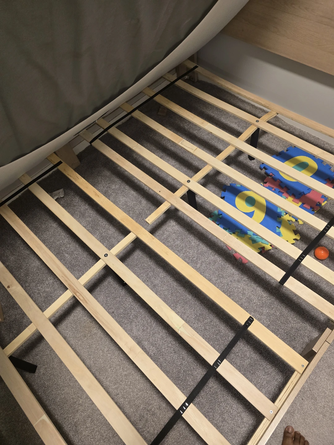 Wooden Bed Frame without Mattress - photo 2