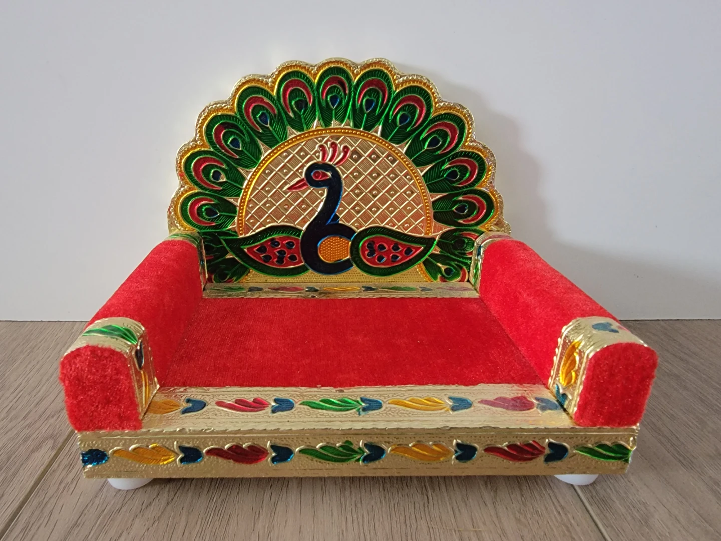 Krishna Sofa Asan, God Idol Chowki