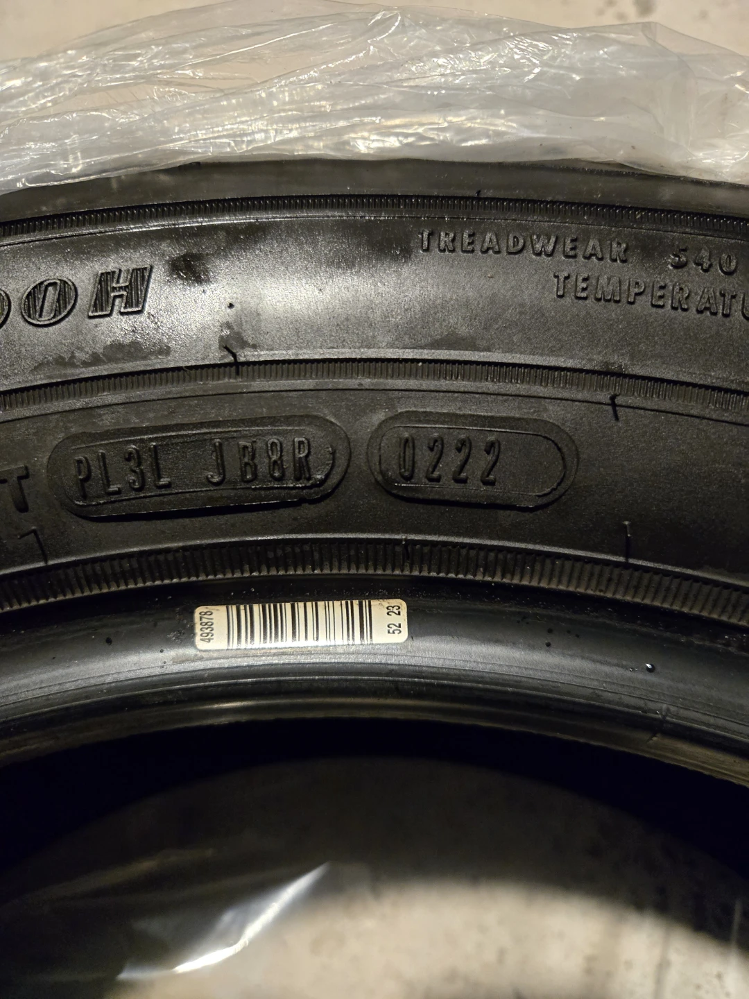 Goodyear Assurance Tire 235/55R18 100H - photo 4