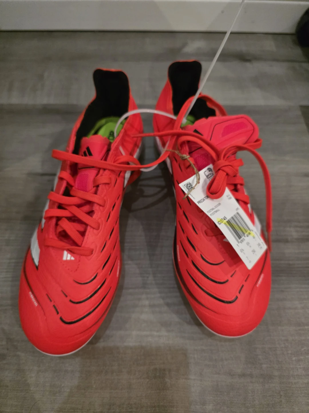 Adidas Predator Football/Soccer Cleats - Red - Size 7 US