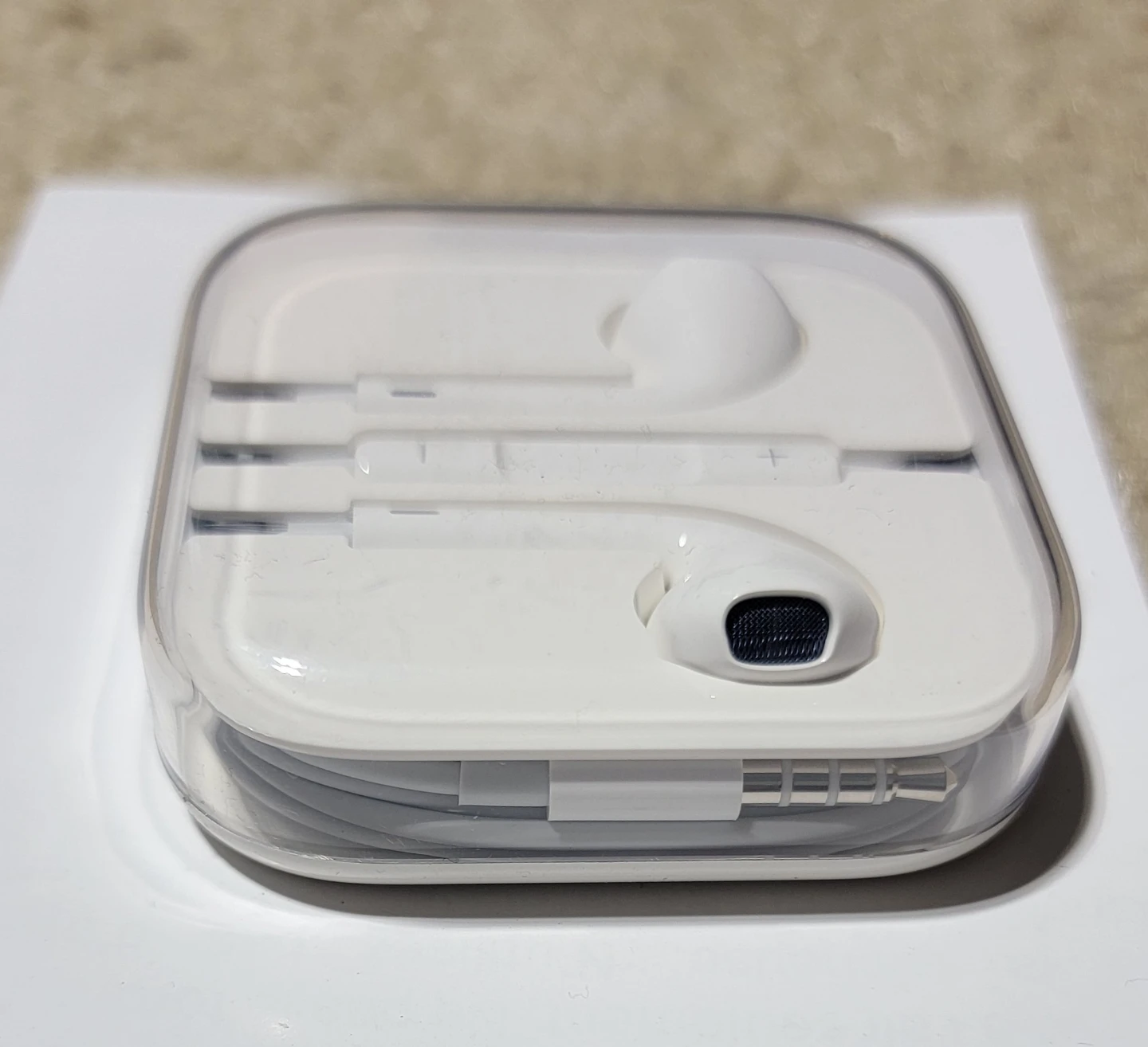 Apple EarPods with 3.5mm Headphone Jack - photo 4