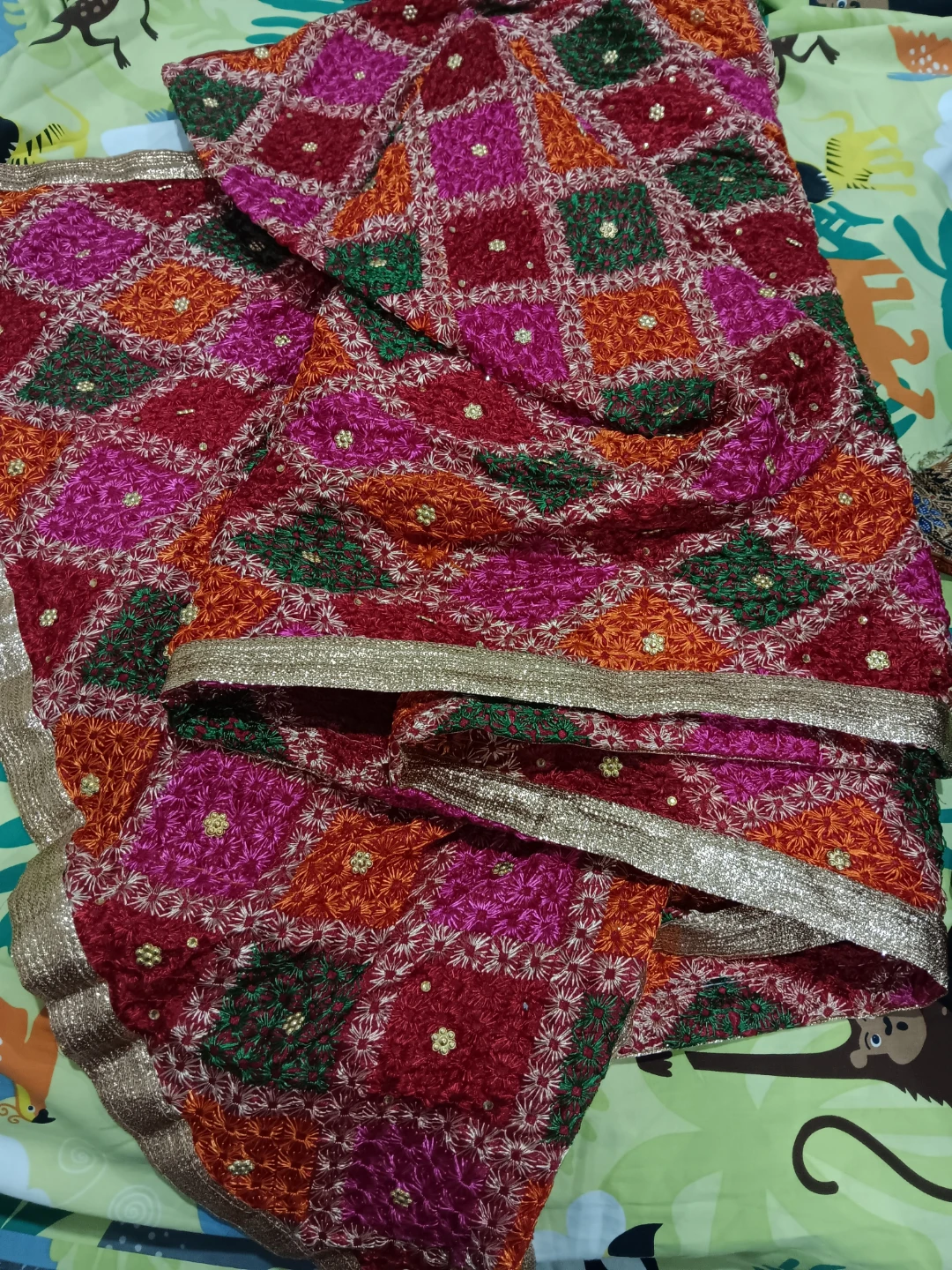 Embroidered Phulkari Dupatta - Vibrant & Traditional