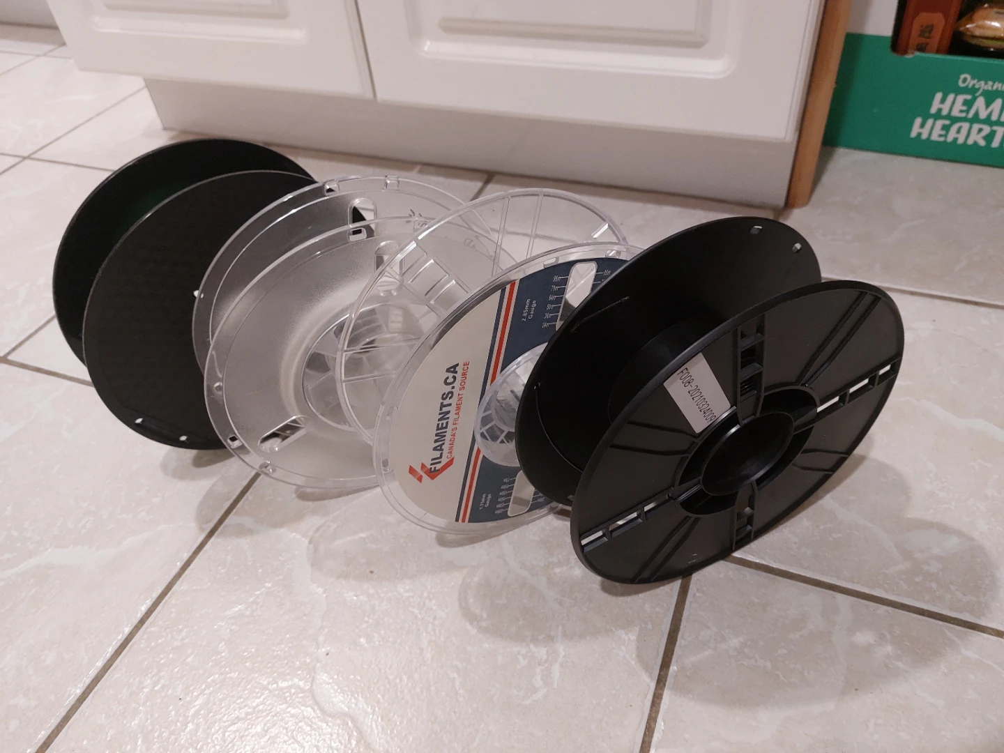 Free Plastic Spools (20cm x 6cm) - photo 2