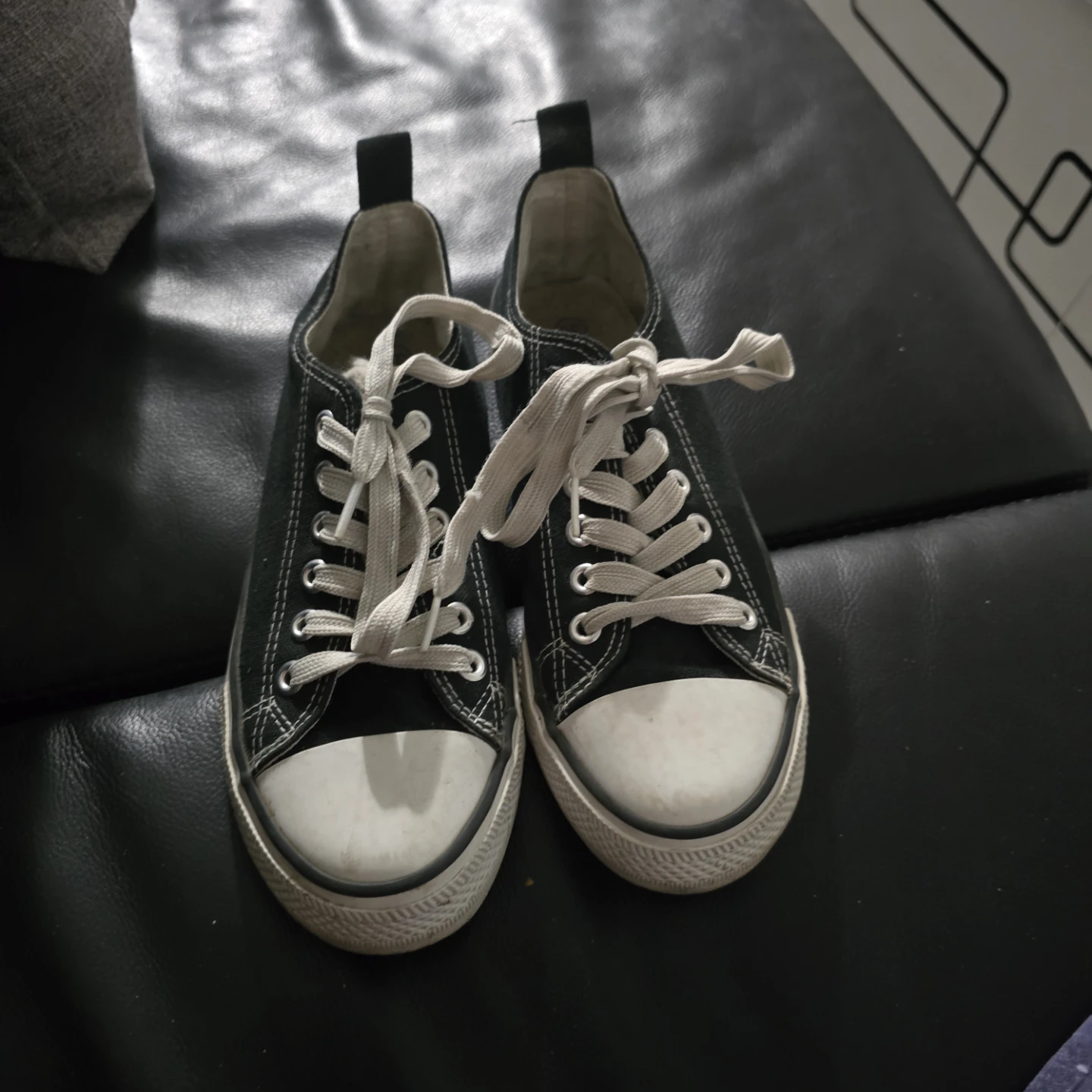 Black Converse-style Shoes - Size 36 - photo 4