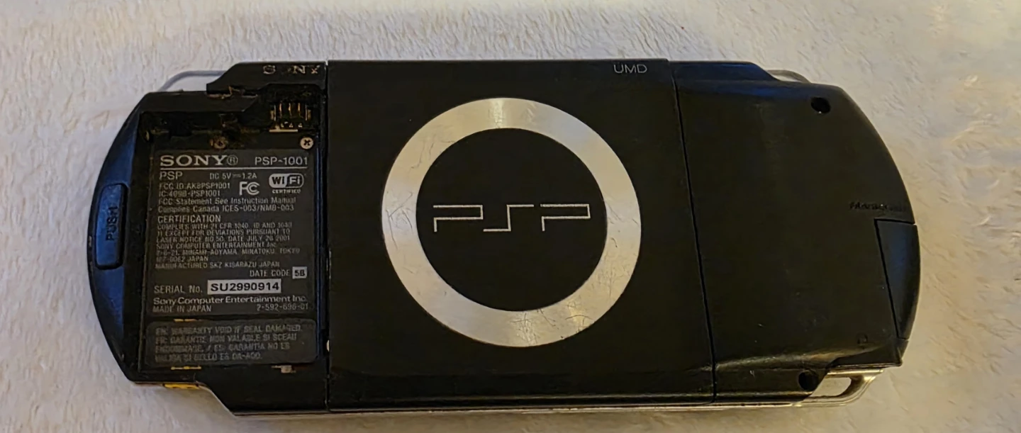 BROKEN Sony PSP with Super Troopers UMD - photo 3