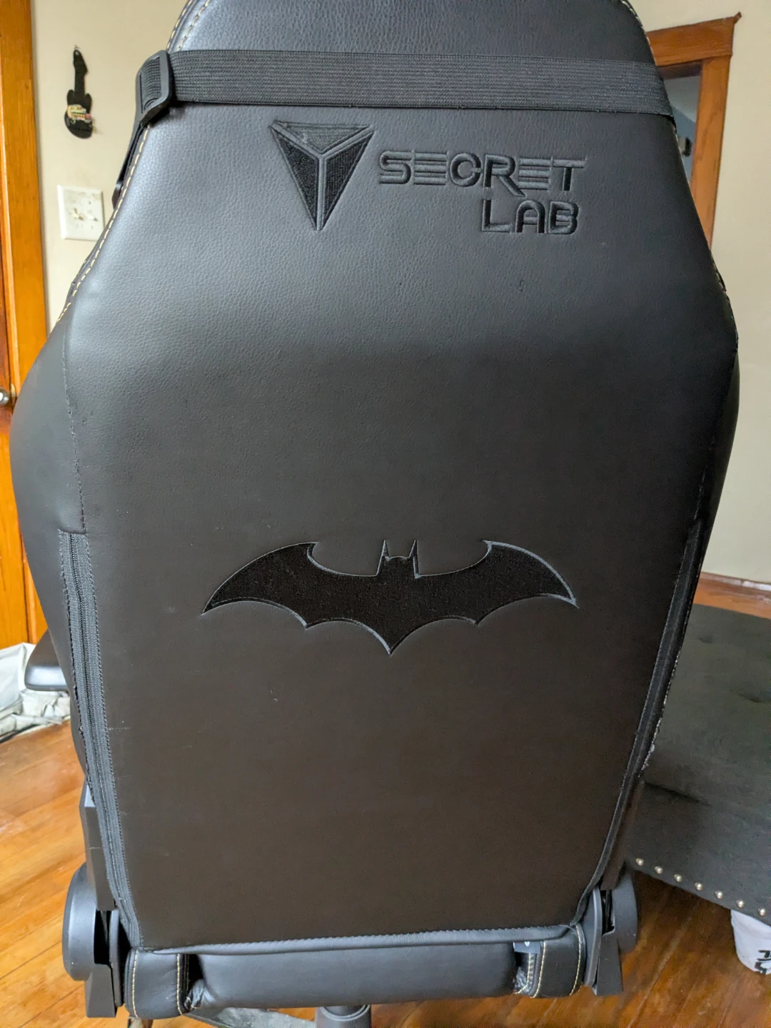Secretlab Titan Evo 2022 Batman Edition - photo 4