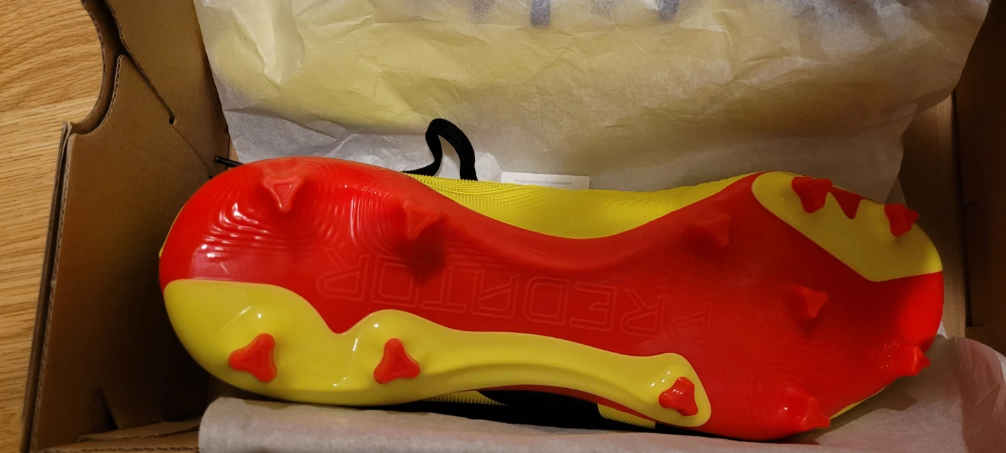 NEW Adidas Predator League Sock FG Cleats - 10.5 - photo 5