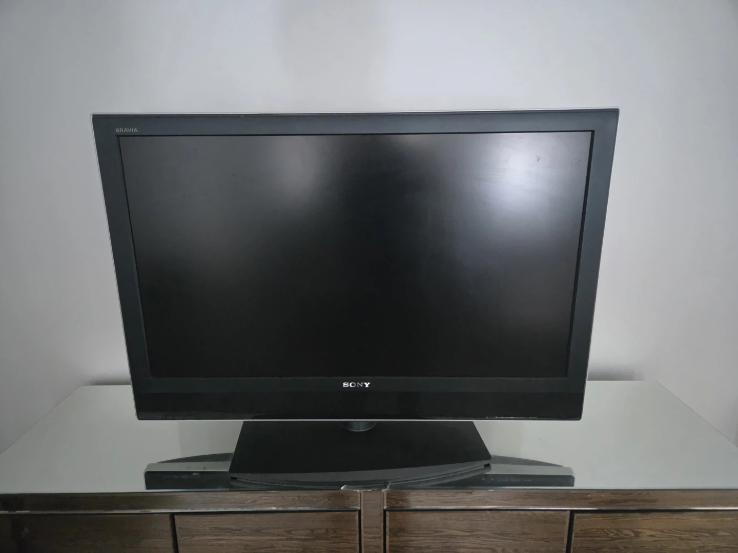 Sony BRAVIA LCD TV