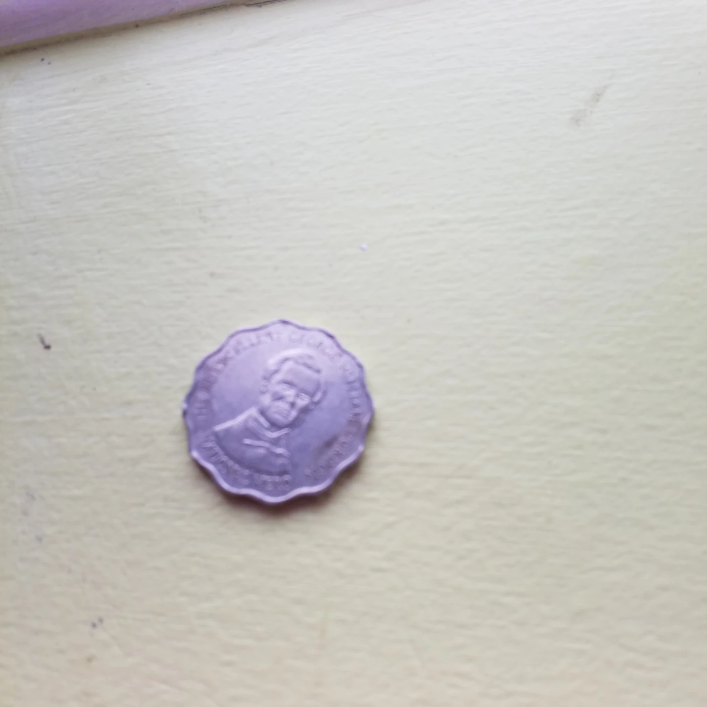 Jamaica 10 Dollars Coin 2005 - photo 2