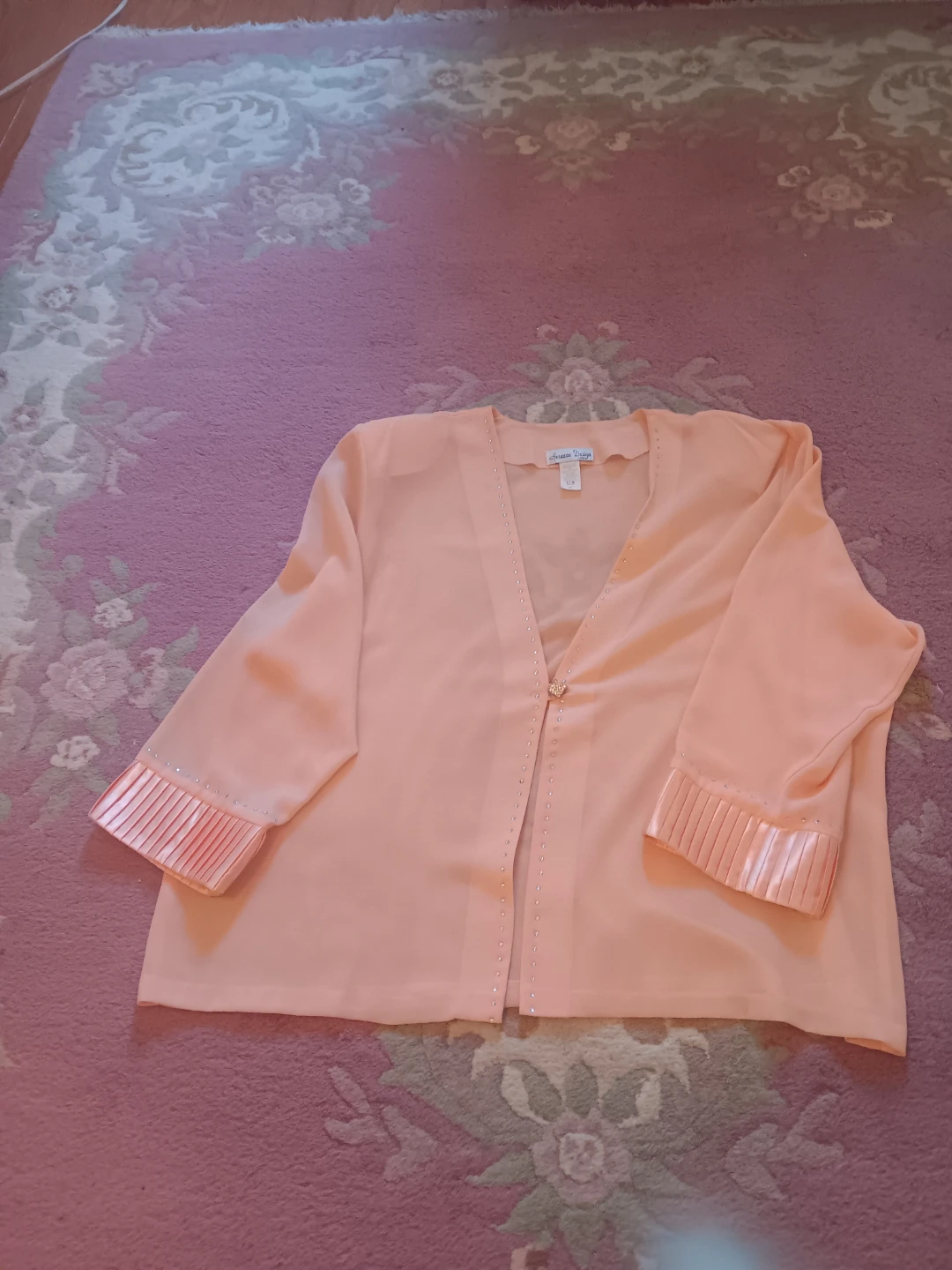 Women's 3-Piece Peach Skirt Suit - photo 2