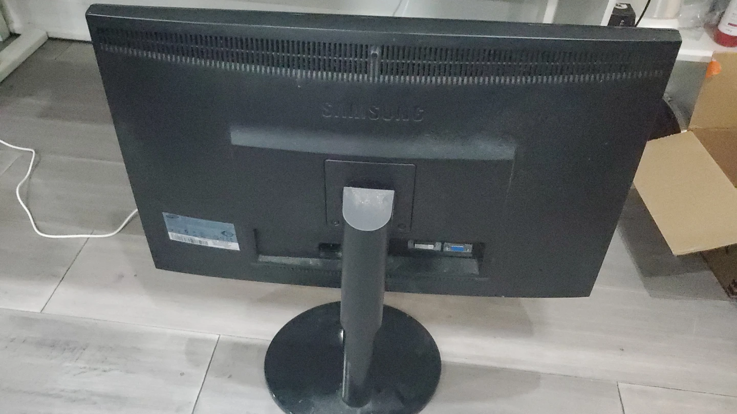 Samsung Monitor - Great Condition!