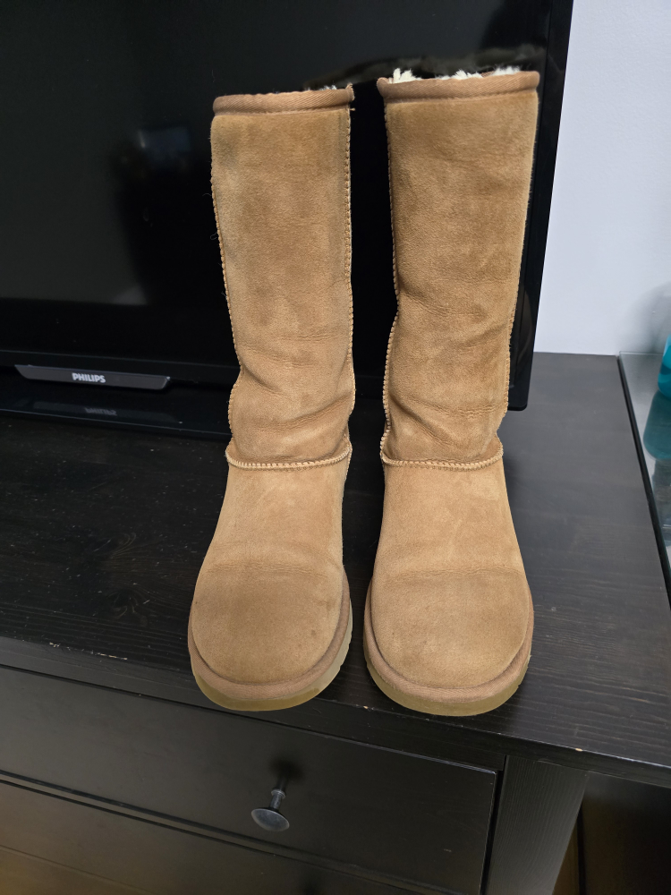 UGG Classic Tall Boots, Size 7 women's