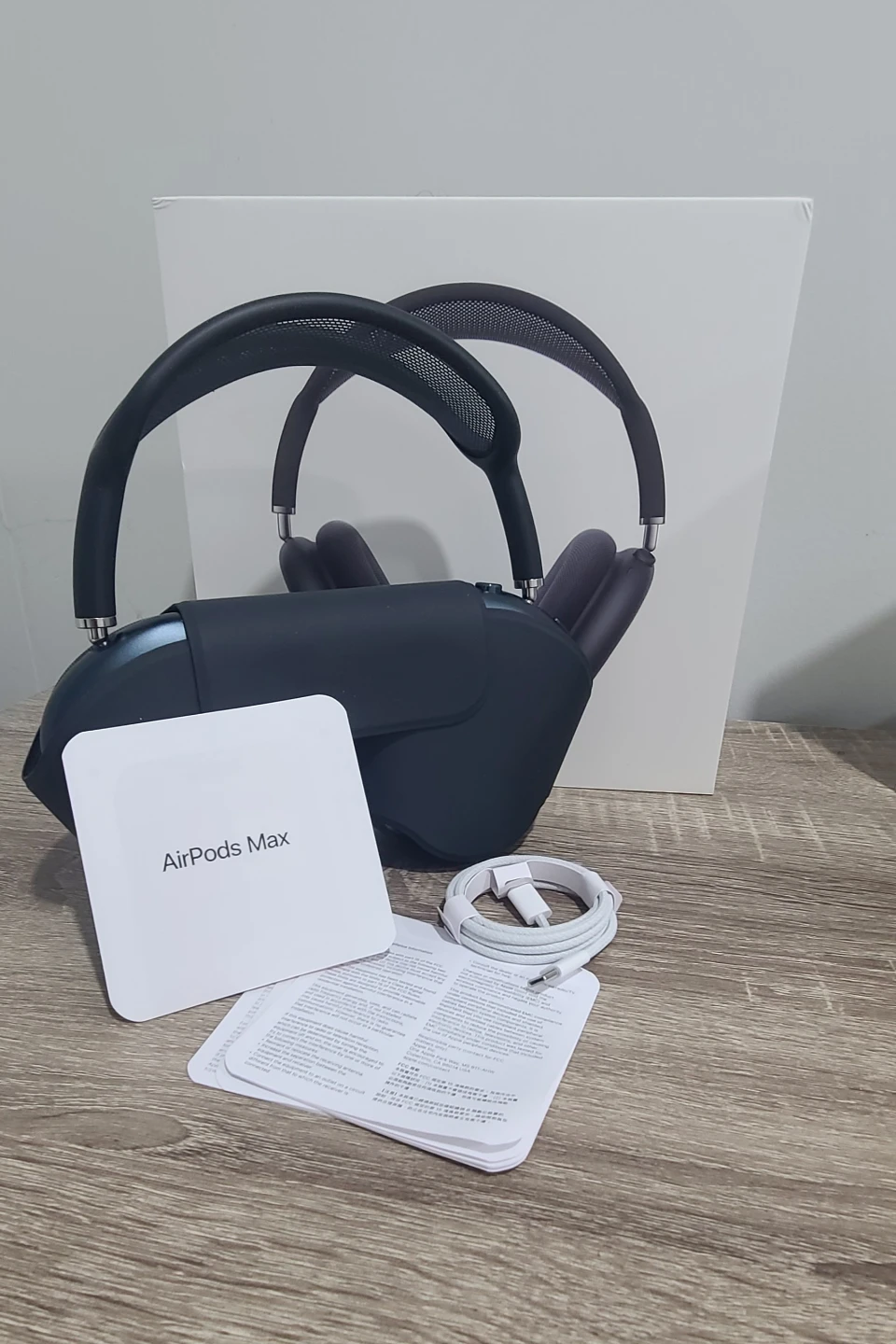 AirPods Max Midnight