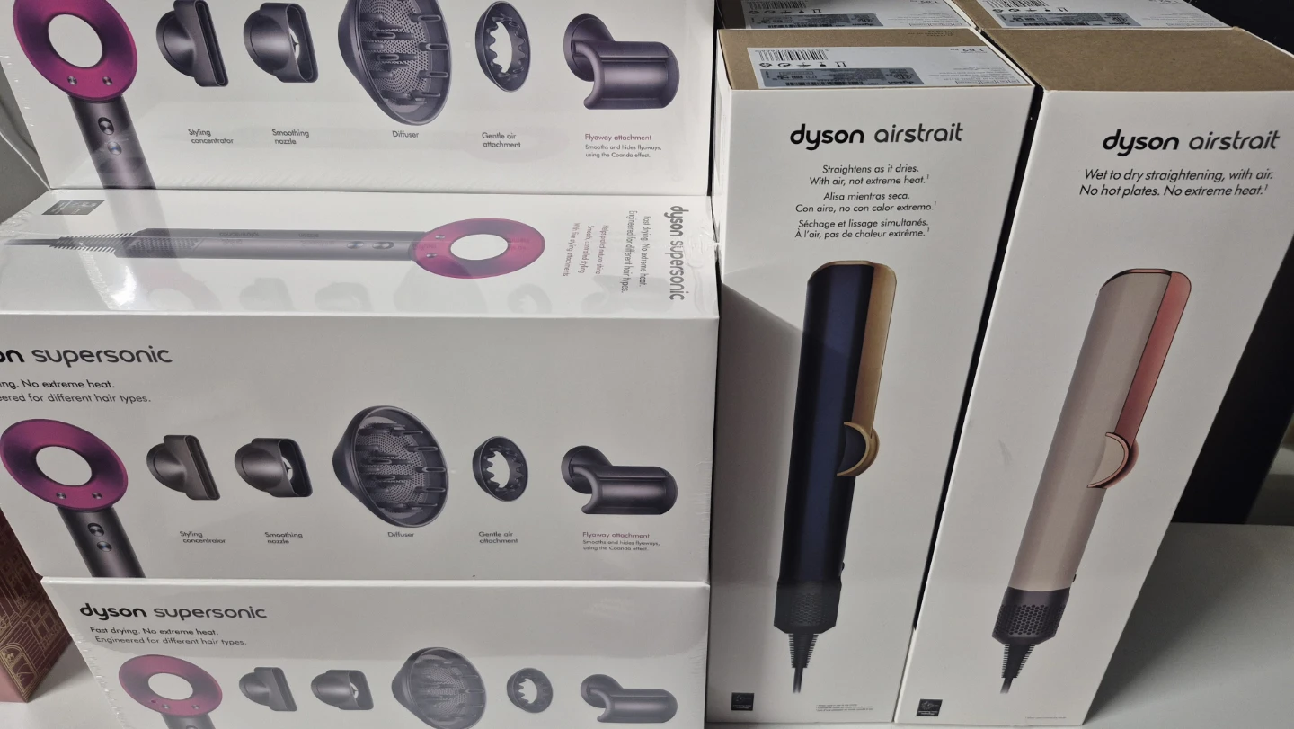 Dyson Supersonic Hair Dryer w/ Attachments - photo 2