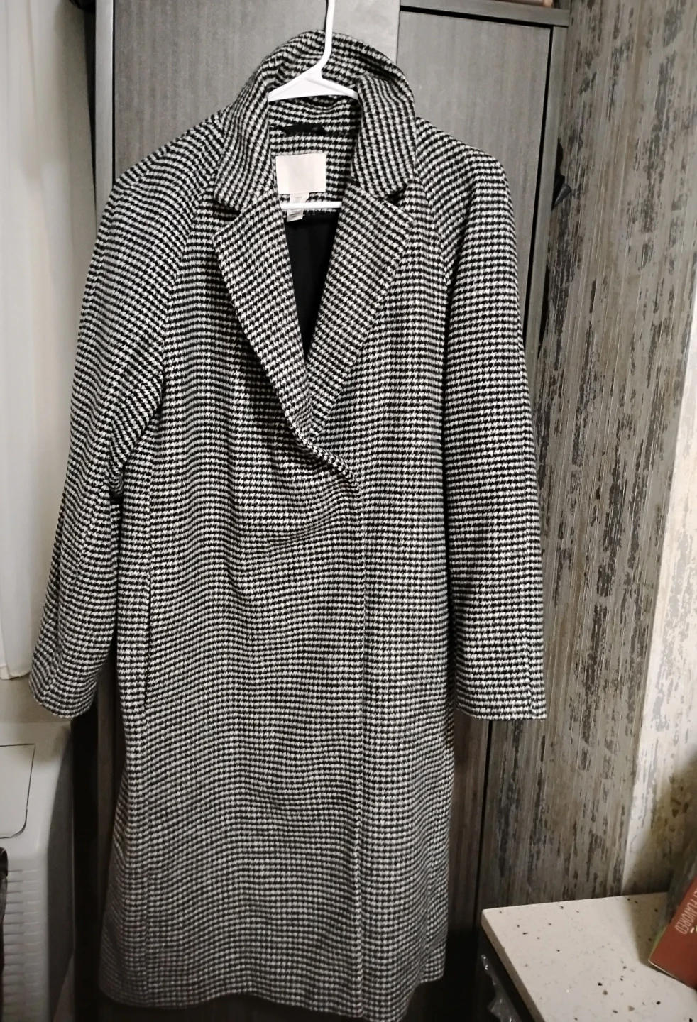 H&M Houndstooth Coat - Size XS
