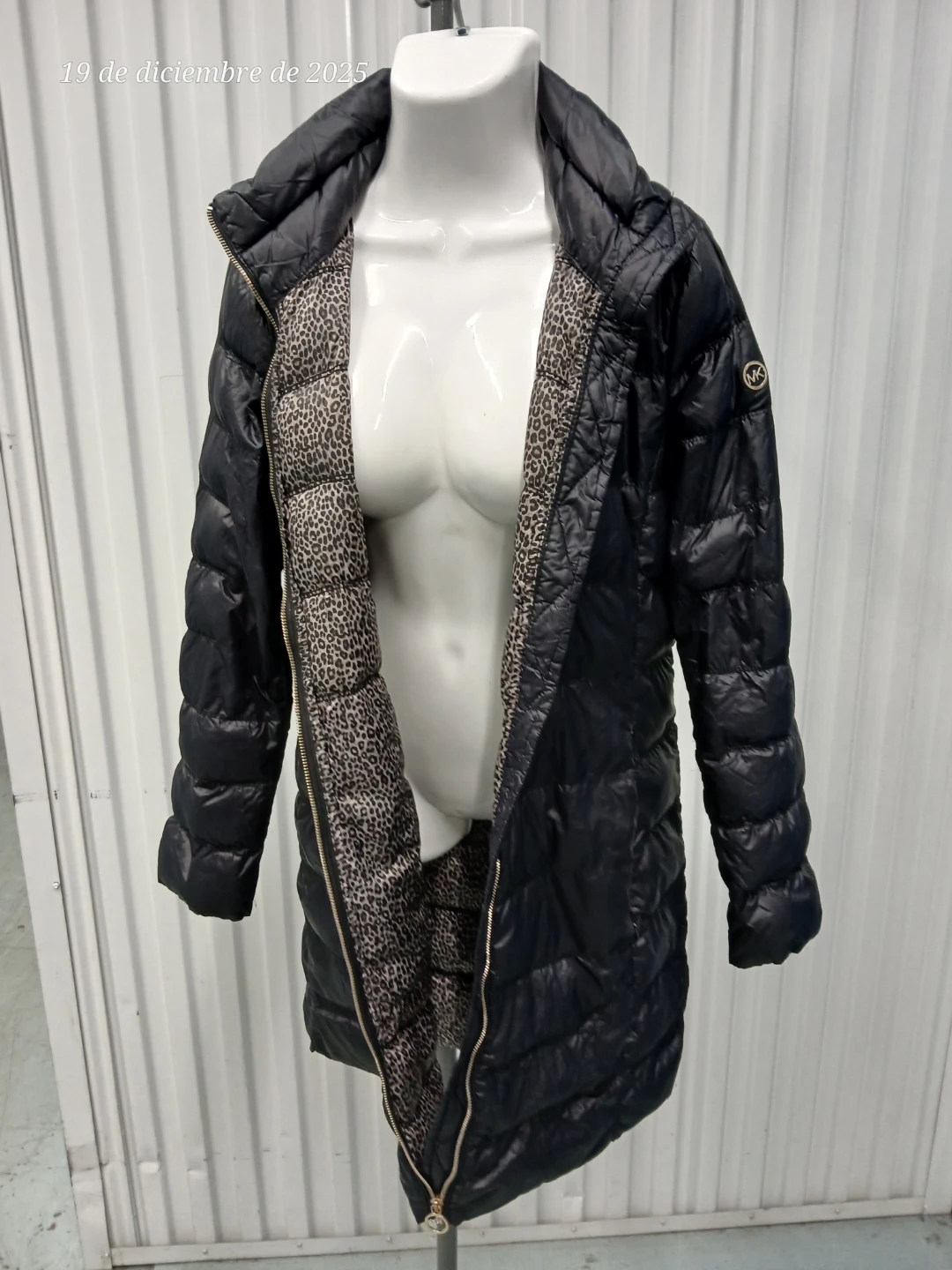 Michael Kors Packable Down Fill Puffer Jacket - M - photo 2