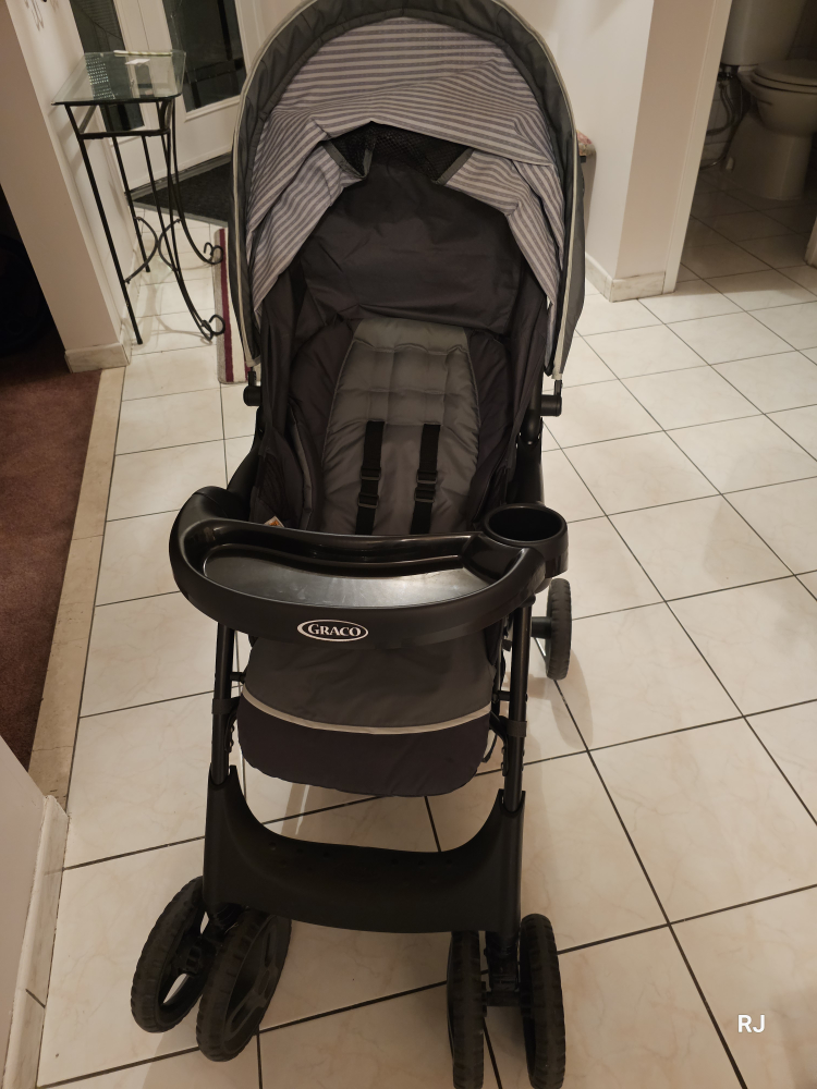 Graco Stroller - Great Condition!