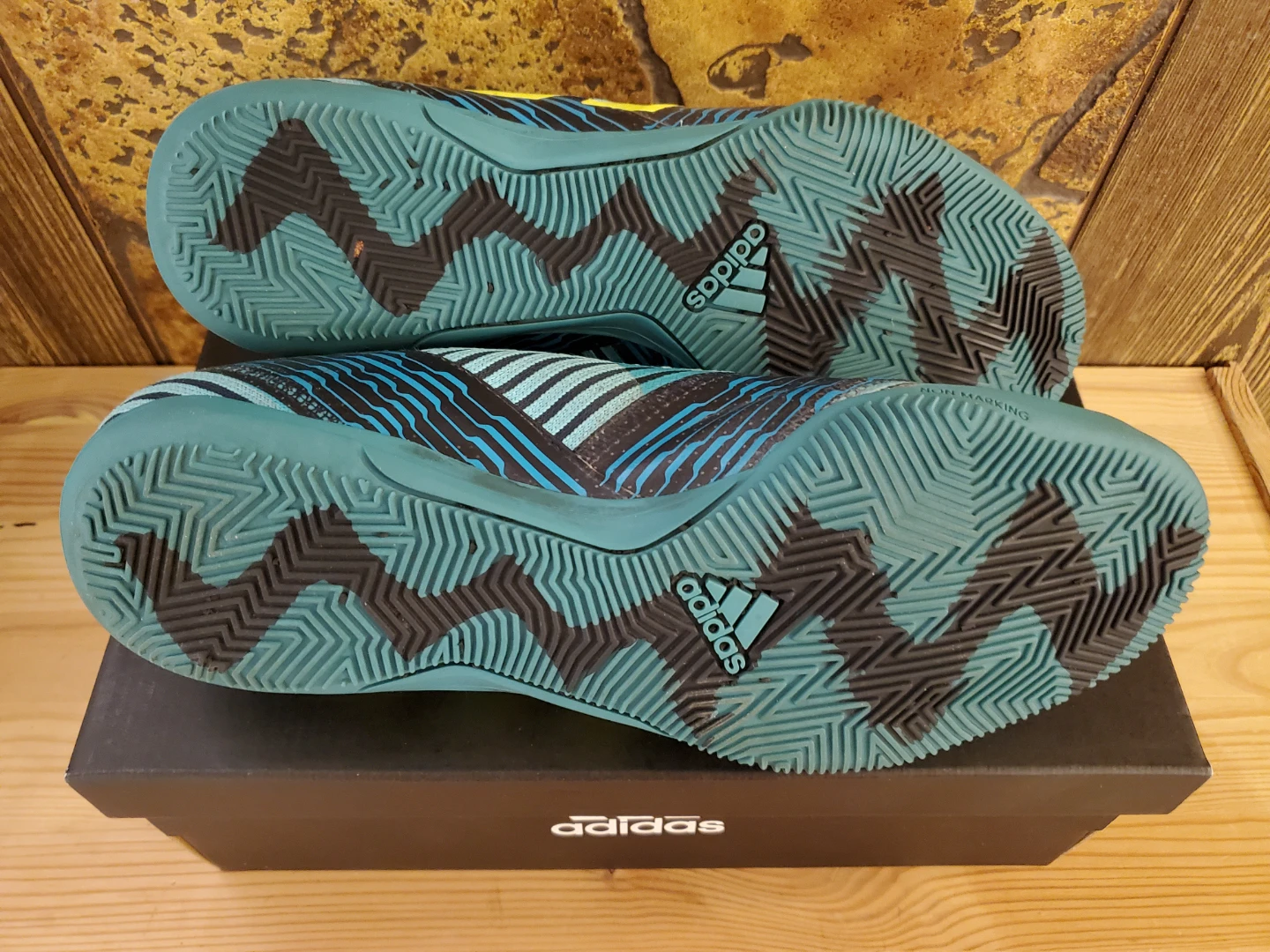 Adidas Nemeziz Soccer Cleats Size 7 - photo 3