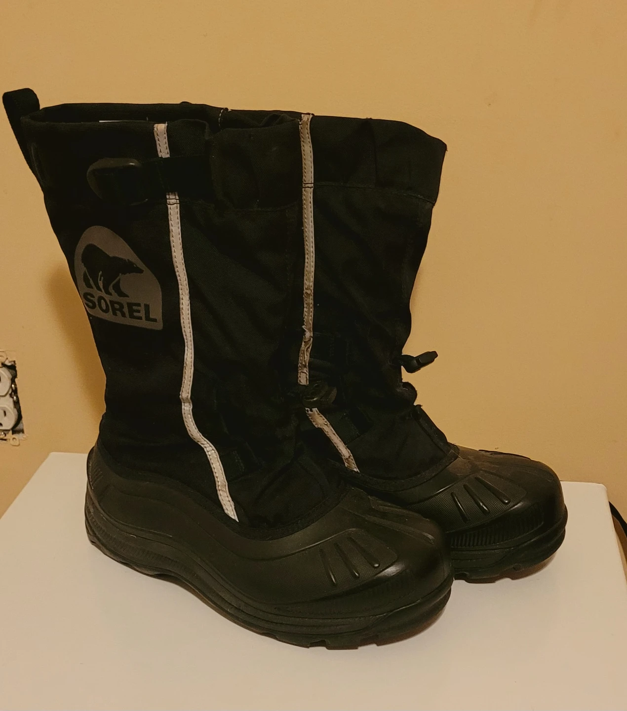 Sz 8 Mens Sorel Winter Boots