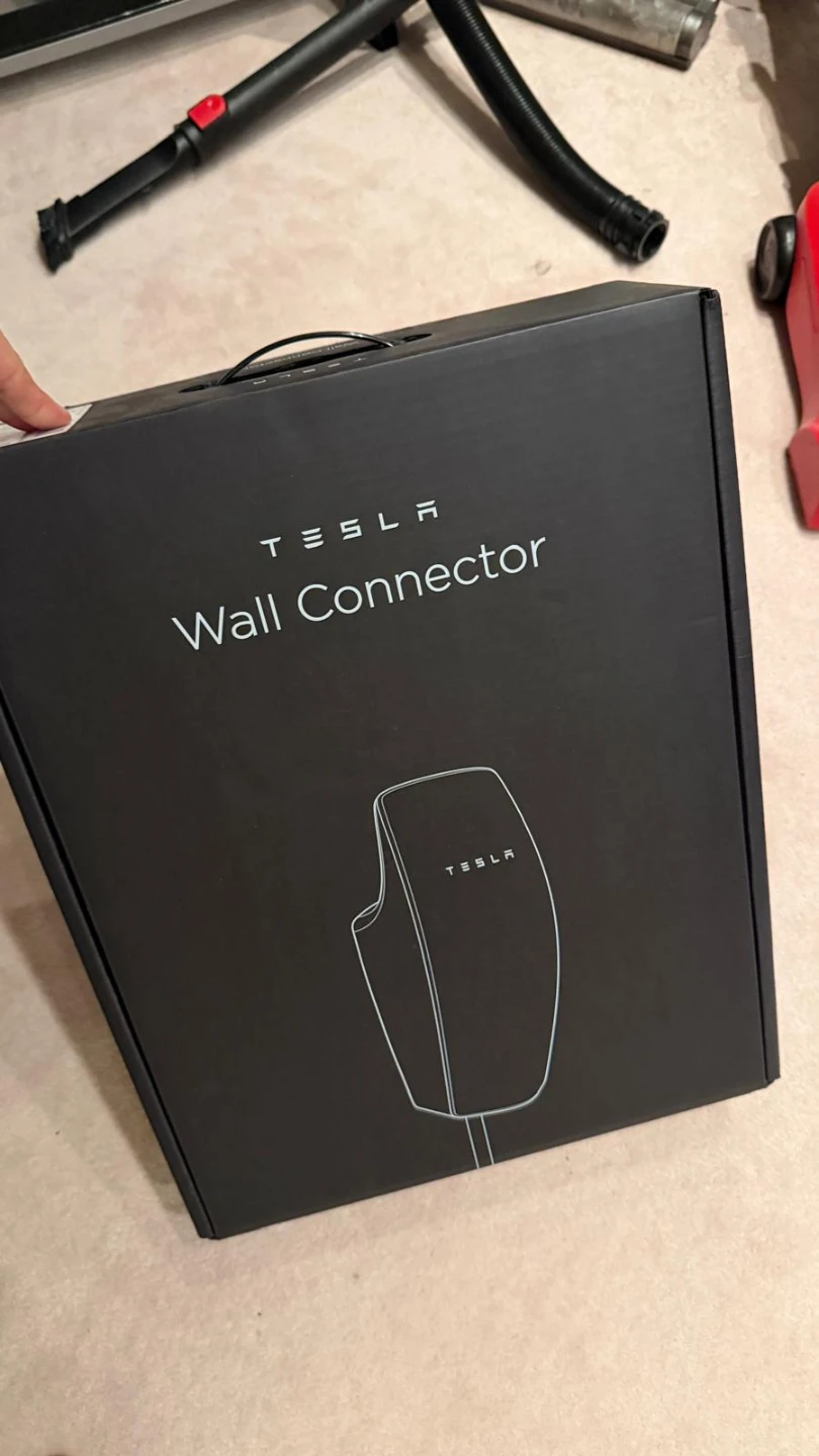 Tesla Wall Connector EV Charger - 24' Cable, White - photo 2